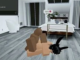 发情伪娘在Roblox公寓里被当成人形飞机杯 asian group gay porn