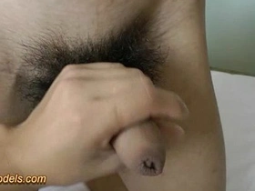 英俊瘦削男孩被绑手淫 asian gay threesome sexual intercourse videos