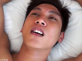 变态男孩Vahn和Rave无套狂干 hot brother gay porn