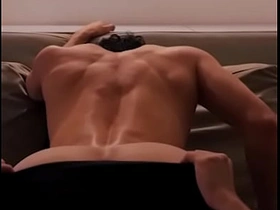 单身派对后，男友无套干我，最后射进我屁眼 chinese gay porn vedio