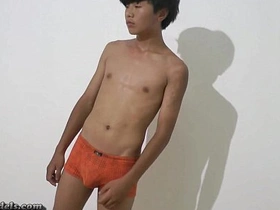 两个直男试镜 gay hot asian sex videos