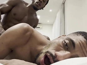 大鸡巴干得我欲仙欲死 hot gay guys porn