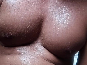 受虐男友骑在你晨勃的鸡巴上 胸肌汗水淋漓 gay japan chubby porn