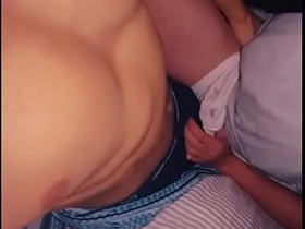 第一次在肌肉邻居家给他口交，最后被他无套内射 careless asian boy porn