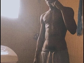 男孩直播洗澡 chinese solo porn gay