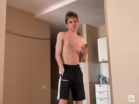 第一部 抓到朋友后狠狠操了他 white together with asian gay porn