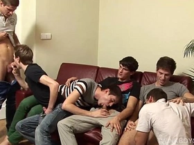 嫩弟无套群P淫乱派对 hottest gay sex videos asian
