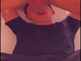 商场厕所里被运动型小伙深喉 爽爆的猎艳 gay chinese teacher porn