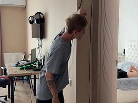 第一部 撞见直男朋友对着基片打飞机 young chinese gay boys porn