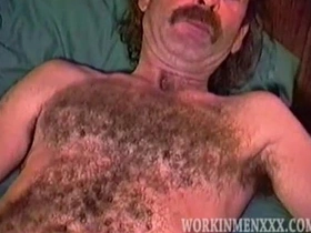 熟男拜伦打飞机 porn hub gay myanmar