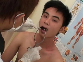 亚裔少年撒尿干炮 chinese group gay porn