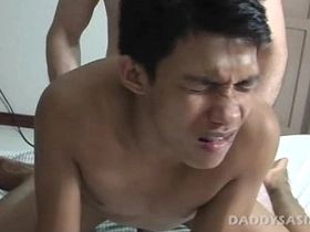 老爹猛操亚裔嫩屌本杰 pinoy gay porn chat