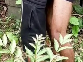 你看过两兄弟在灌木丛里交配吗？ gay bdsm porn asian