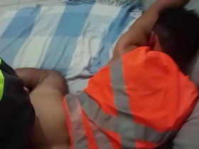 我矮个子同事看了我的视频说想被我干 taiwan gay porn video