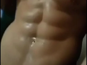 性感亚裔肌肉男撸大屌 hot gay free porn