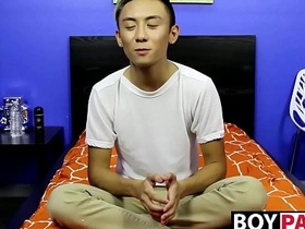 亚洲嫩男采访后脱光打飞机 nvs taiwan gay porn