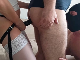 双性恋老公让朋友共享妻子 3P 男男女 假阳具肛交 第二集 编号21123 flesh worship asian gay porn