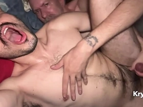 爹地用他的巨屌干我 第四集 chinese detached porn cute