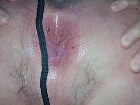 透到腰的丝袜张开 要不要舔我的逼？操我的穴？把精液射在我张开的洞口？那会很爽 我可以用手指或你的龟头尝尝 美味！ hot sexy desi gay porn