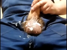 俄罗斯建筑工久未见新娘 射精声响亮精液量惊人！ knead asian porn gay