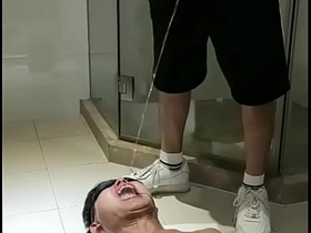 亚洲人尿吐 asian office gay sex videos