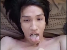 泰国基佬FagTeetajet 喝自己的精液 射自己一脸 asian handsome plan b mask men gay sex videos
